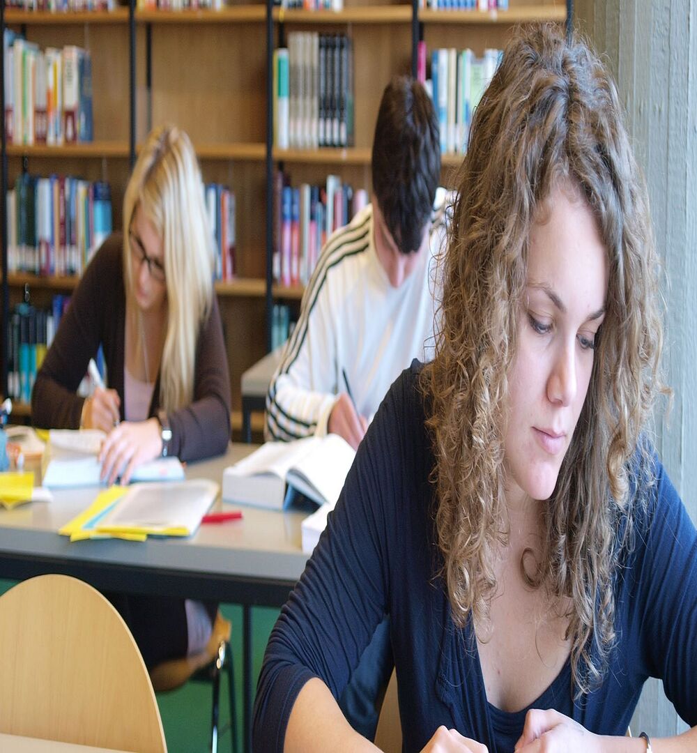 TÜBİNGEN UNIVERSITY BUSINESS AND ECONOMICS EDUCATION