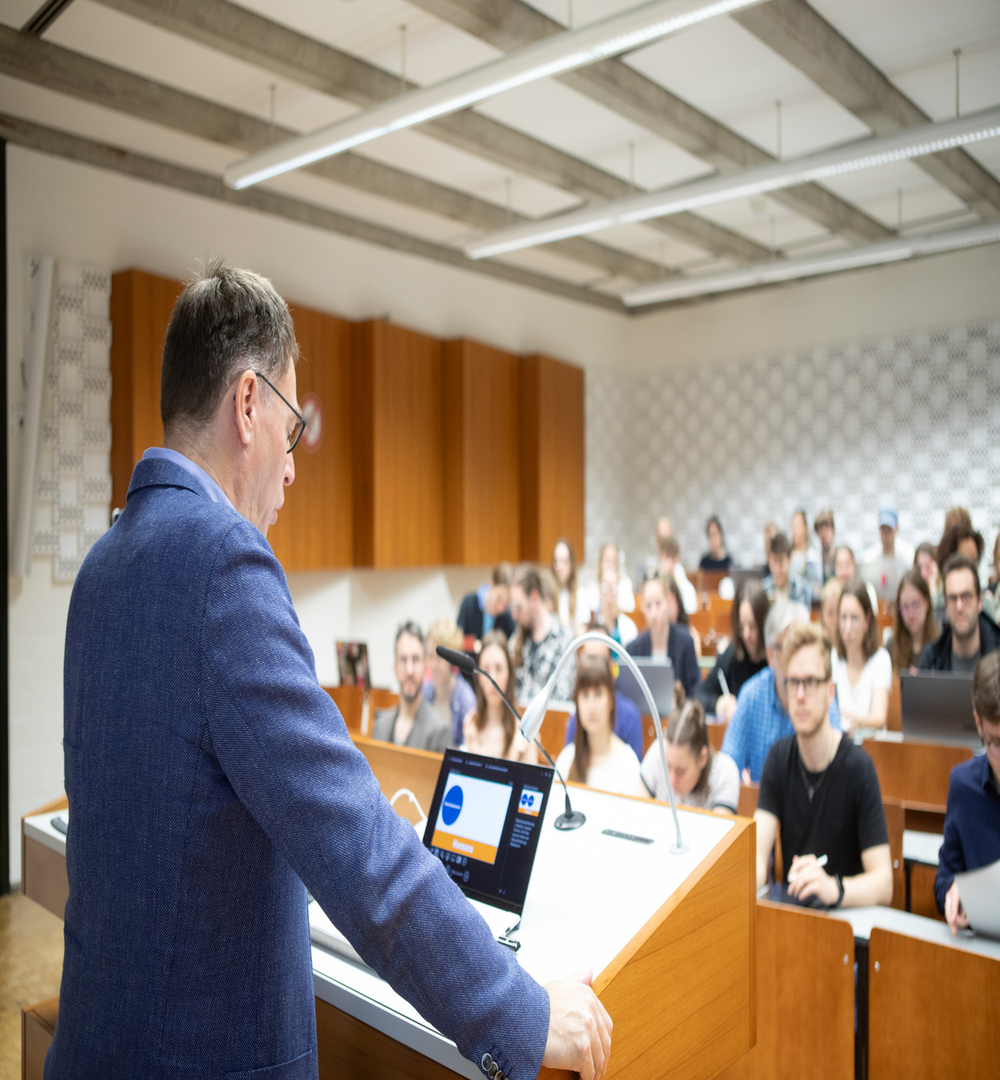 TÜBİNGEN UNIVERSITY LAW EDUCATION