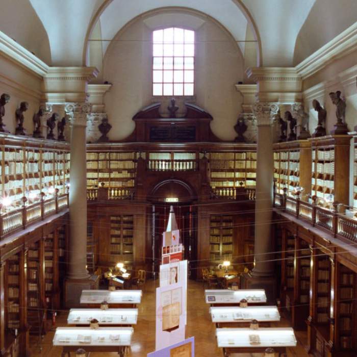 ALMA MATER STUDİORUM - BOLOGNA ÜNİVERSİTESİ WRL 154 YILLIK BÖLÜM ÜCRETİ 6200 $
